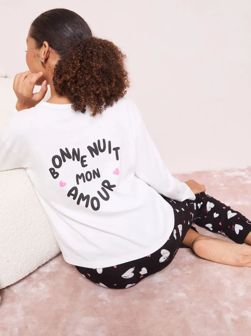Friends Like These Bonne Nuit Heart Long Sleeve Pyjamas