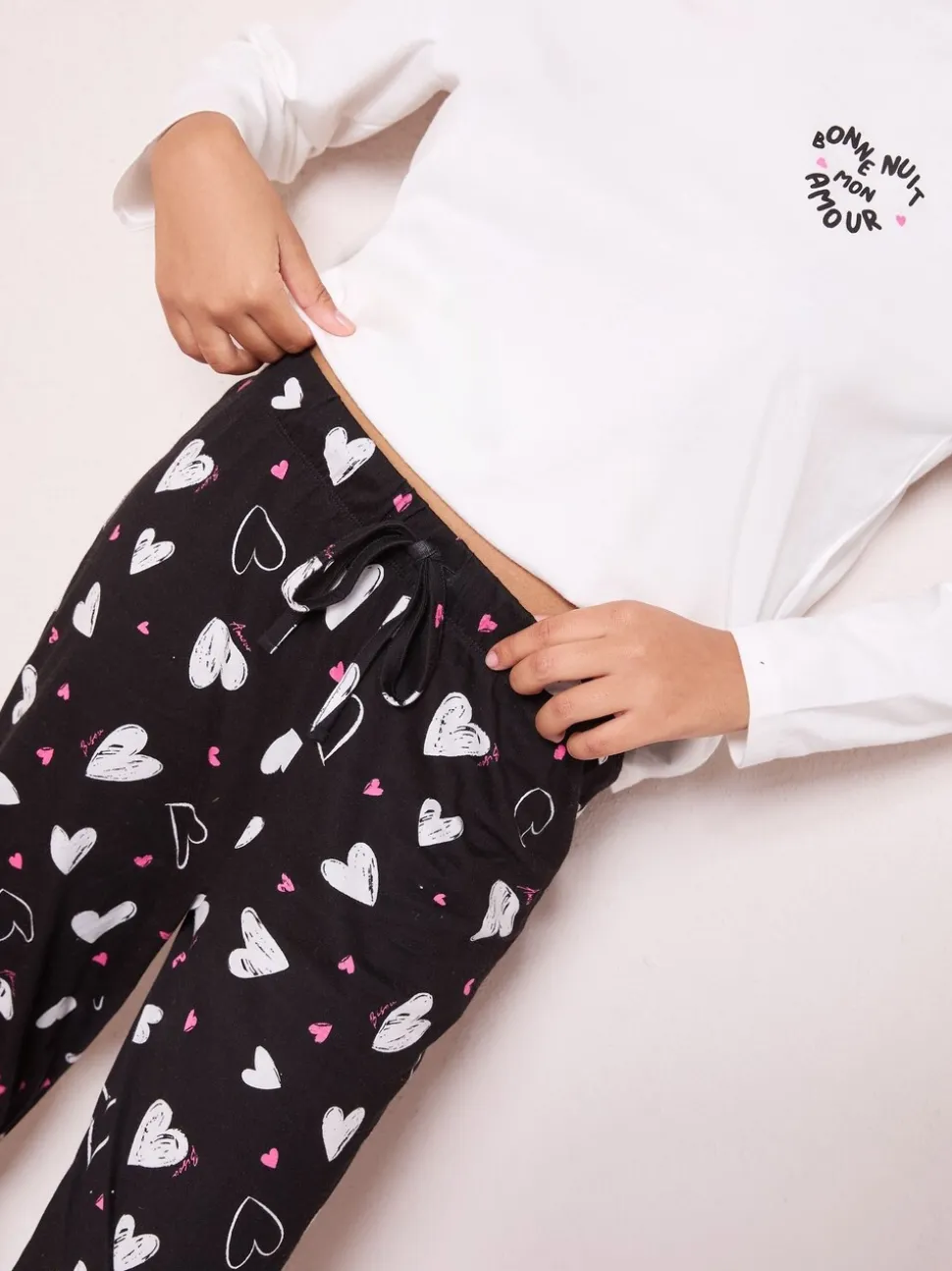Friends Like These Bonne Nuit Heart Long Sleeve Pyjamas
