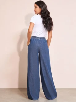 Friends Like These Everyday Elastic Wide Leg Jeans