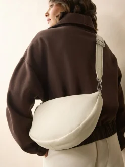 Gebroken wit - Crossbodytas van leer met band