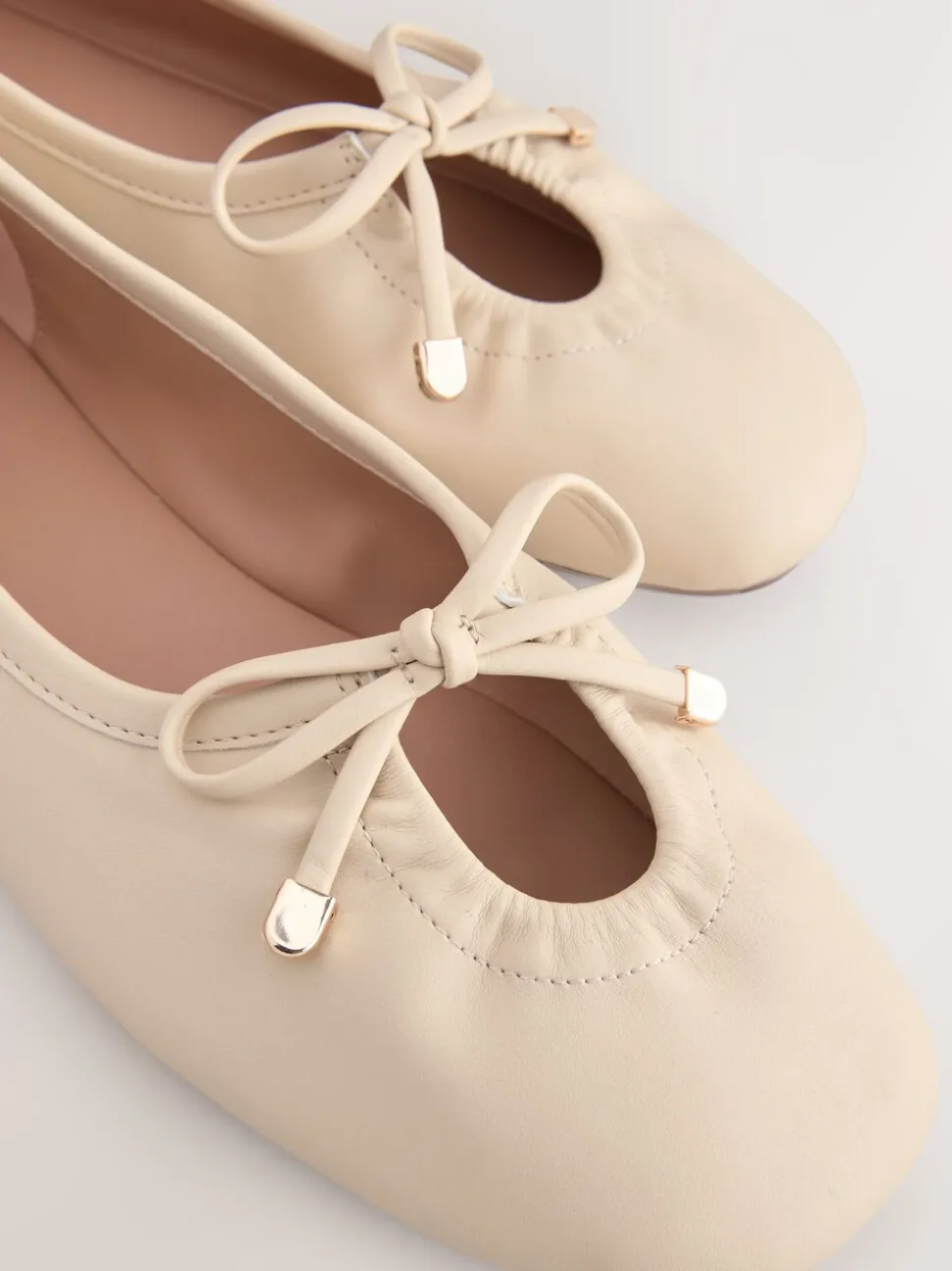 Gebroken wit - Forever Comfort® Tie Up Round Toe Ballet Flats