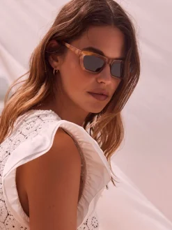 Geel - Mint Velvet Rectangular Sunglasses