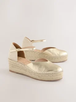 Goud - Espadrilles met sleehak en plateauzool met gesloten neus
