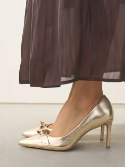 Goud - Forever Comfort® Leren Pump met Strik en halfhoge hak