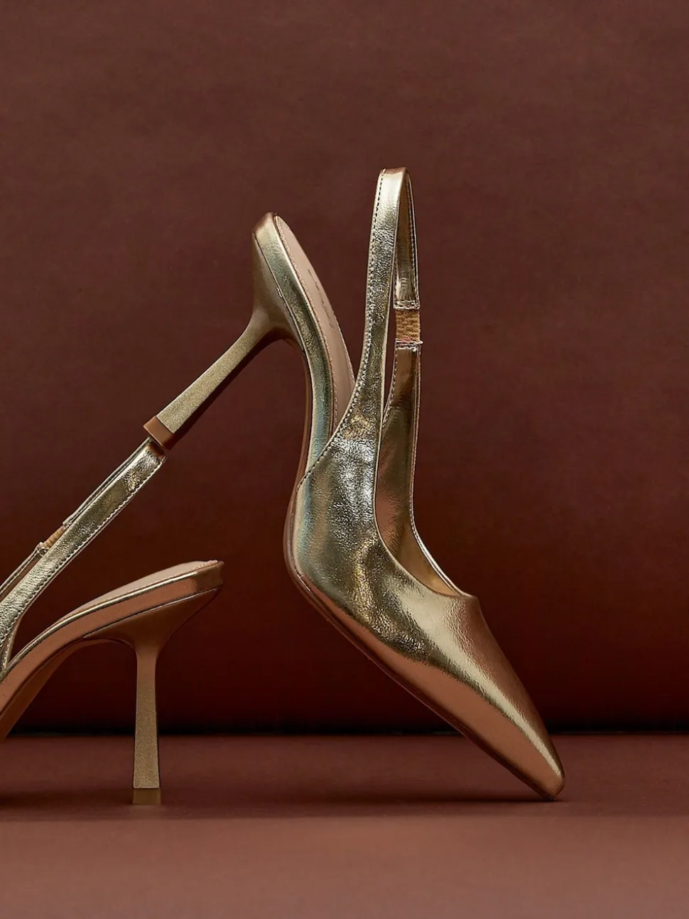 Goud - Linzi Dash Slingback Court Heels