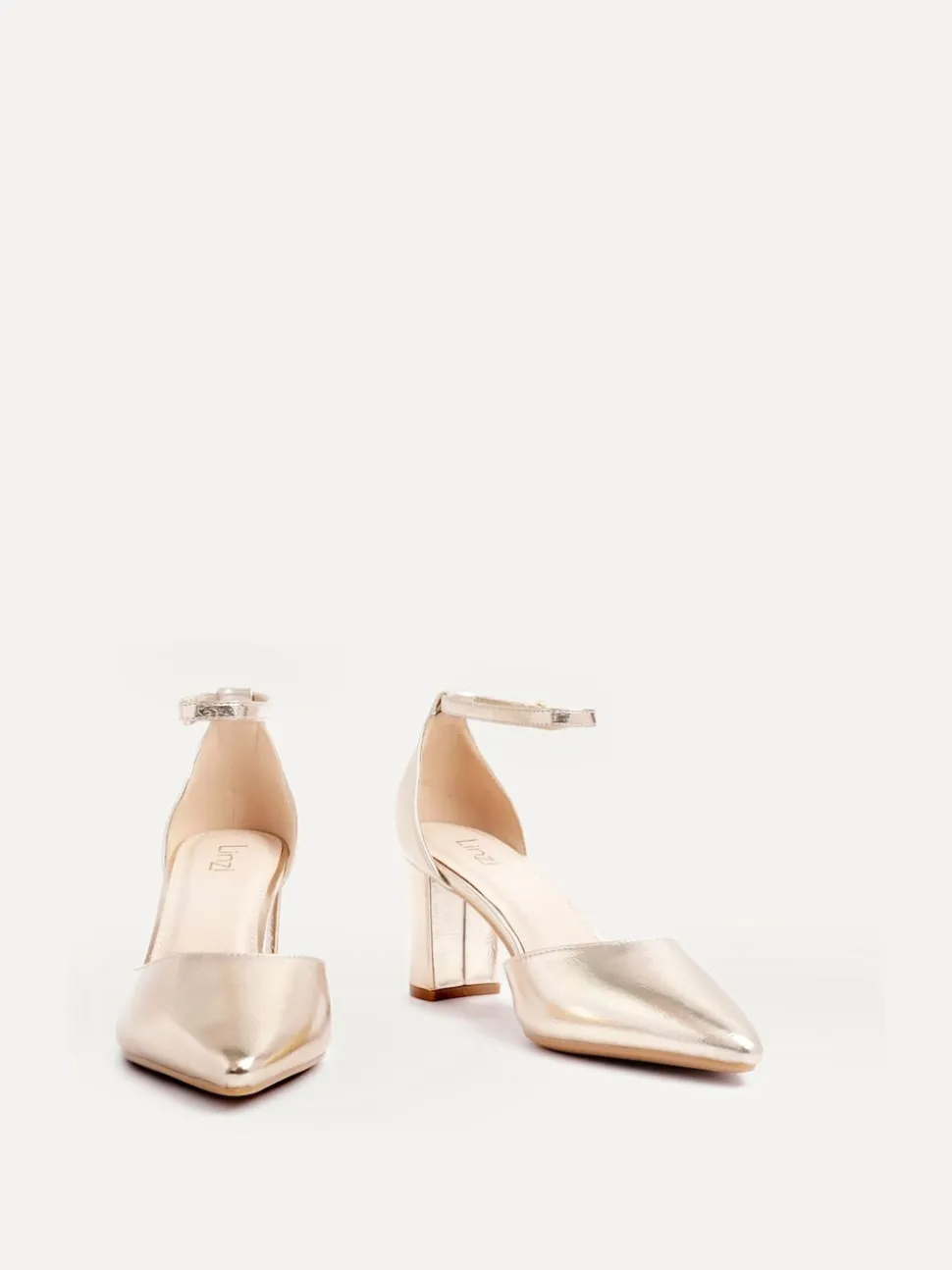 Goud - Linzi Leona pumps met blokhak en dichte hiel