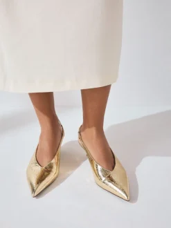 Goud - Punt Toe Lage Slingback Naaldhak Schoenen