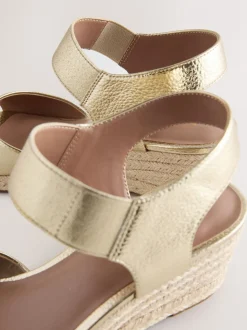 Goud - Ronde Teen Elastische Riem Detail Sleehakken