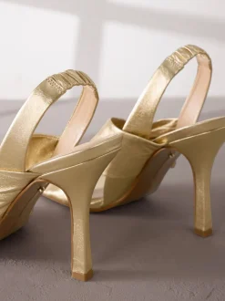 Goud - Signature Premium Leather Twist Heeled Sandals