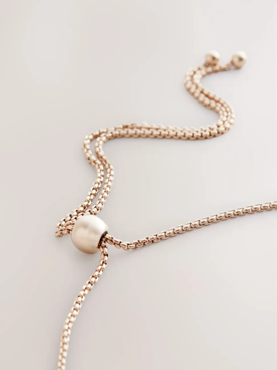 Goudkleurig - Pully ketting met glinsterende pareleffect