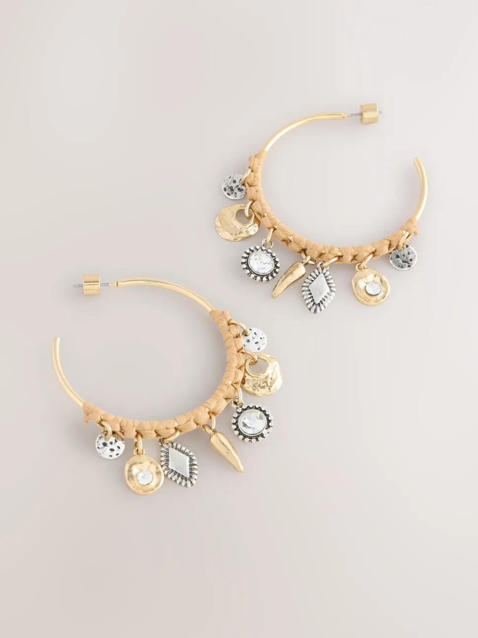 Goudkleurig - Wrapped Charm Drop Hoop Earrings