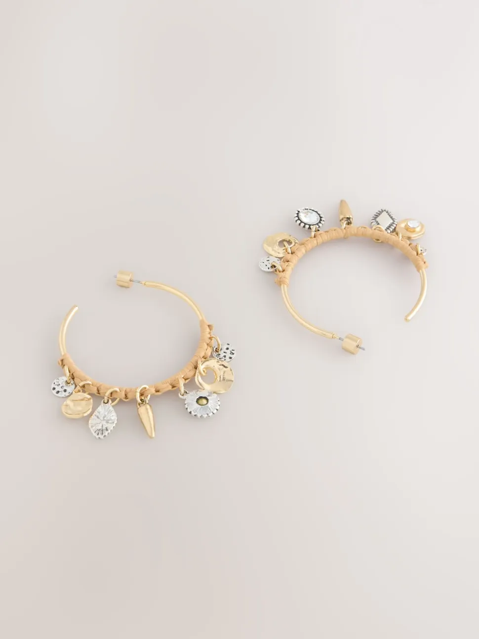 Goudkleurig - Wrapped Charm Drop Hoop Earrings