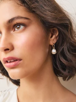Goud-/zilverkleurig - Facetted Bead Drop Hoop Earrings