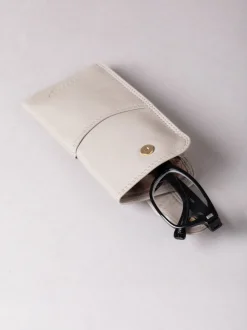 Grijs - Lakeland Leather Glasses Case