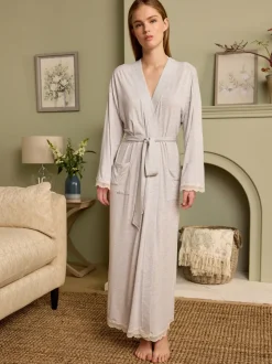 Grijs - Laura Ashley - Modal kamerjas met kanten afwerking