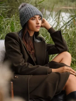 Grijs - Love & Roses Cosy Pom Hat