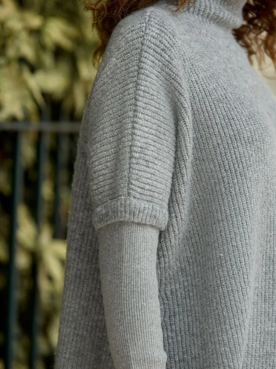 Grijs - Ribbed Mock Layer Poncho
