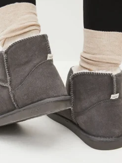 Grijs - Suède pantoffellaarsjes met voering van imitatiebont