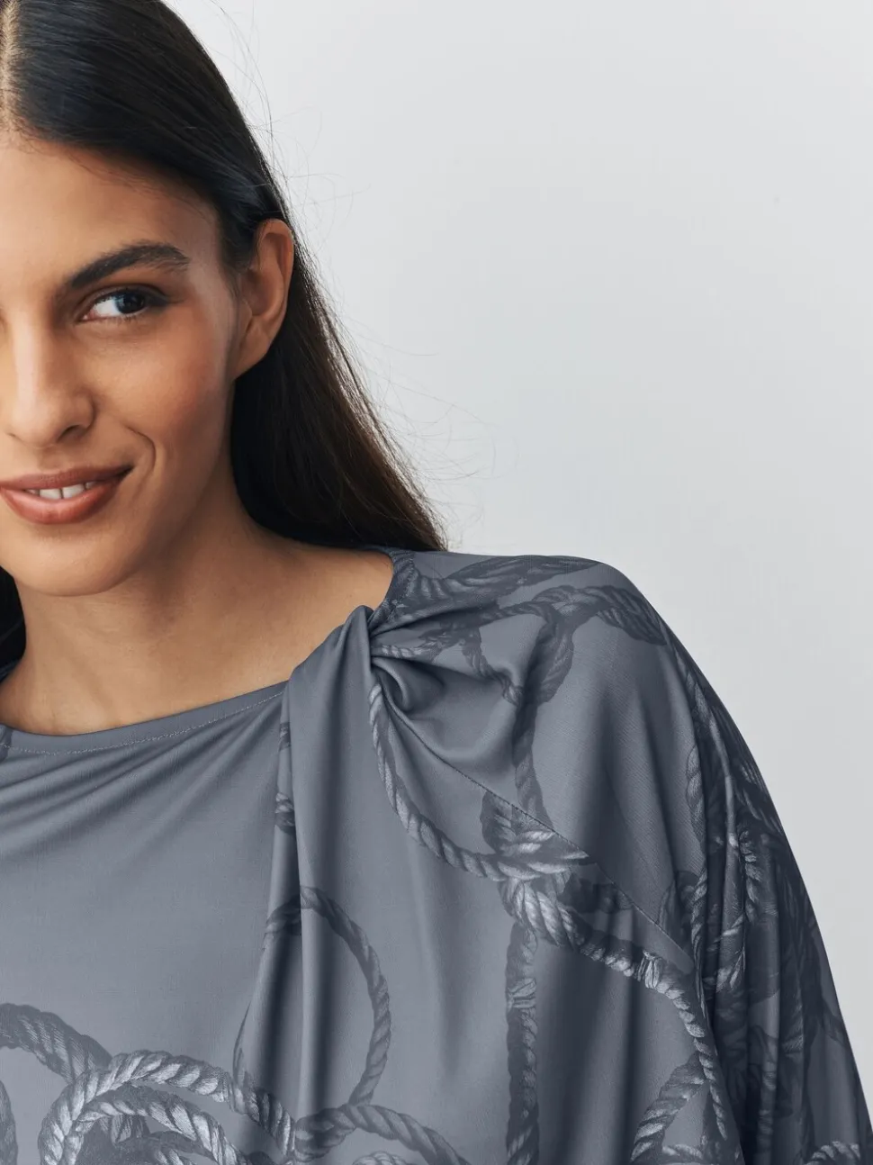 Grijs met touwprint - Twist Neck Long Sleeve Blouse