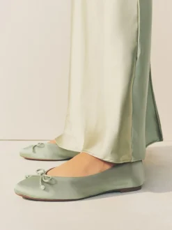 Grijs-groen - Ballerina's met pareleffect en strikdetail voor bruidsmeisjes