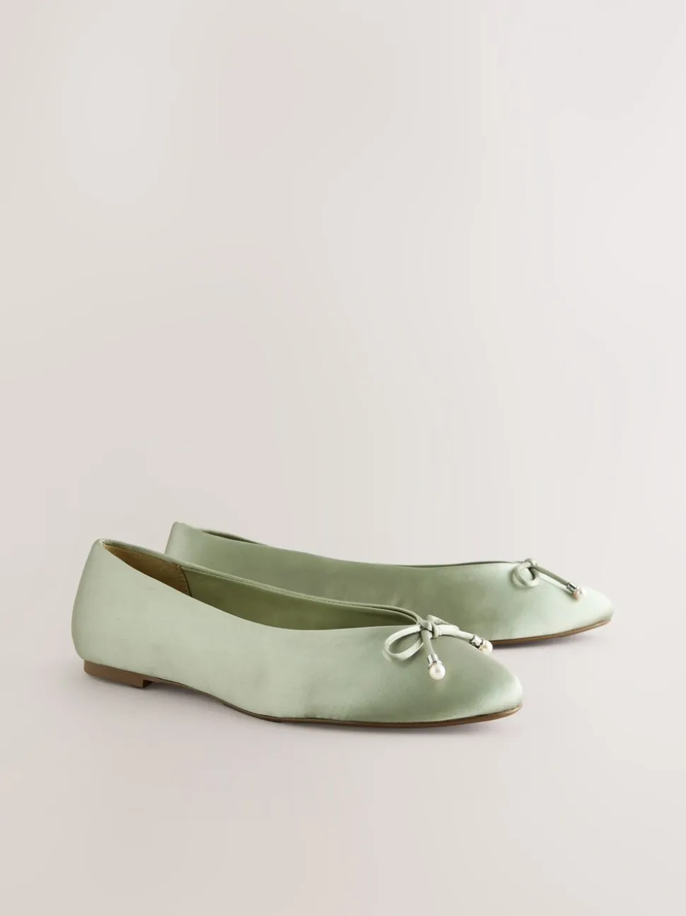 Grijs-groen - Ballerina's met pareleffect en strikdetail voor bruidsmeisjes