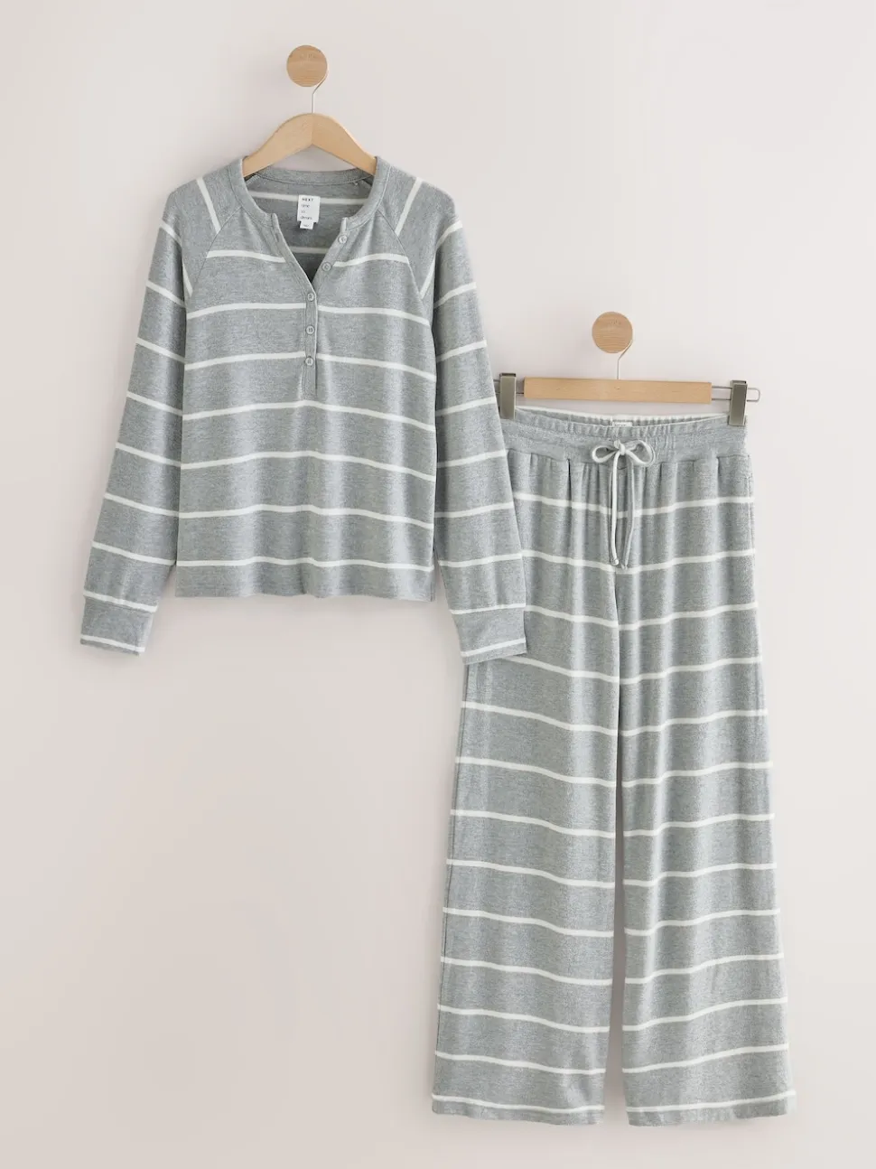 Grijze streep - Behaaglijke pyjama met lange mouwen