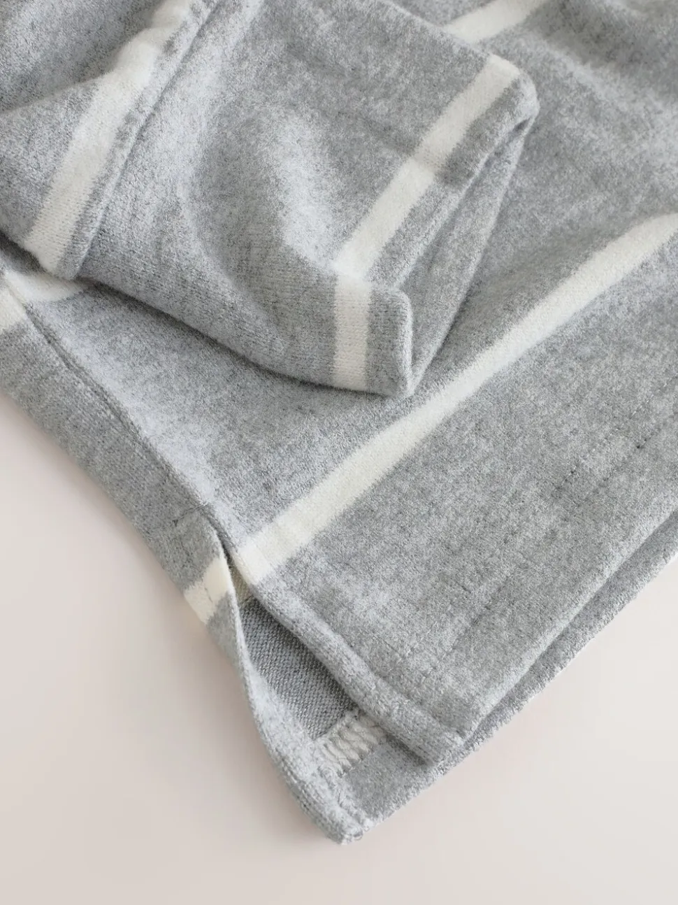 Grijze streep - Behaaglijke pyjama met lange mouwen