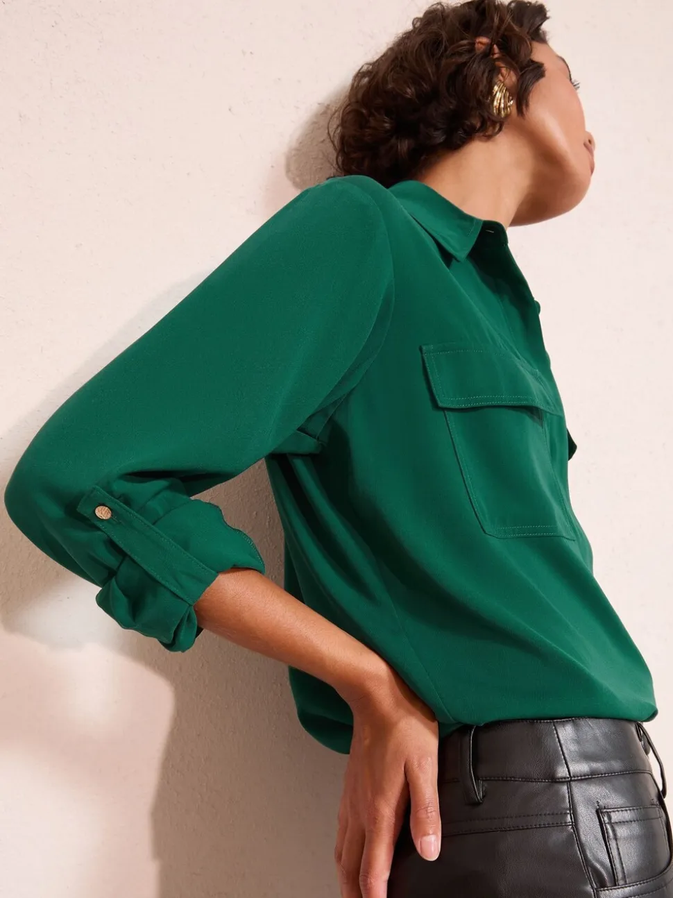 Groen - Friends Like These Tab Sleeve Utility Pocket Shirt