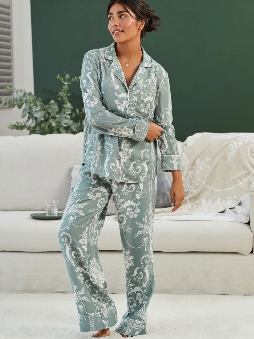 Groen - Laura Ashley Josette pyjama met knopen
