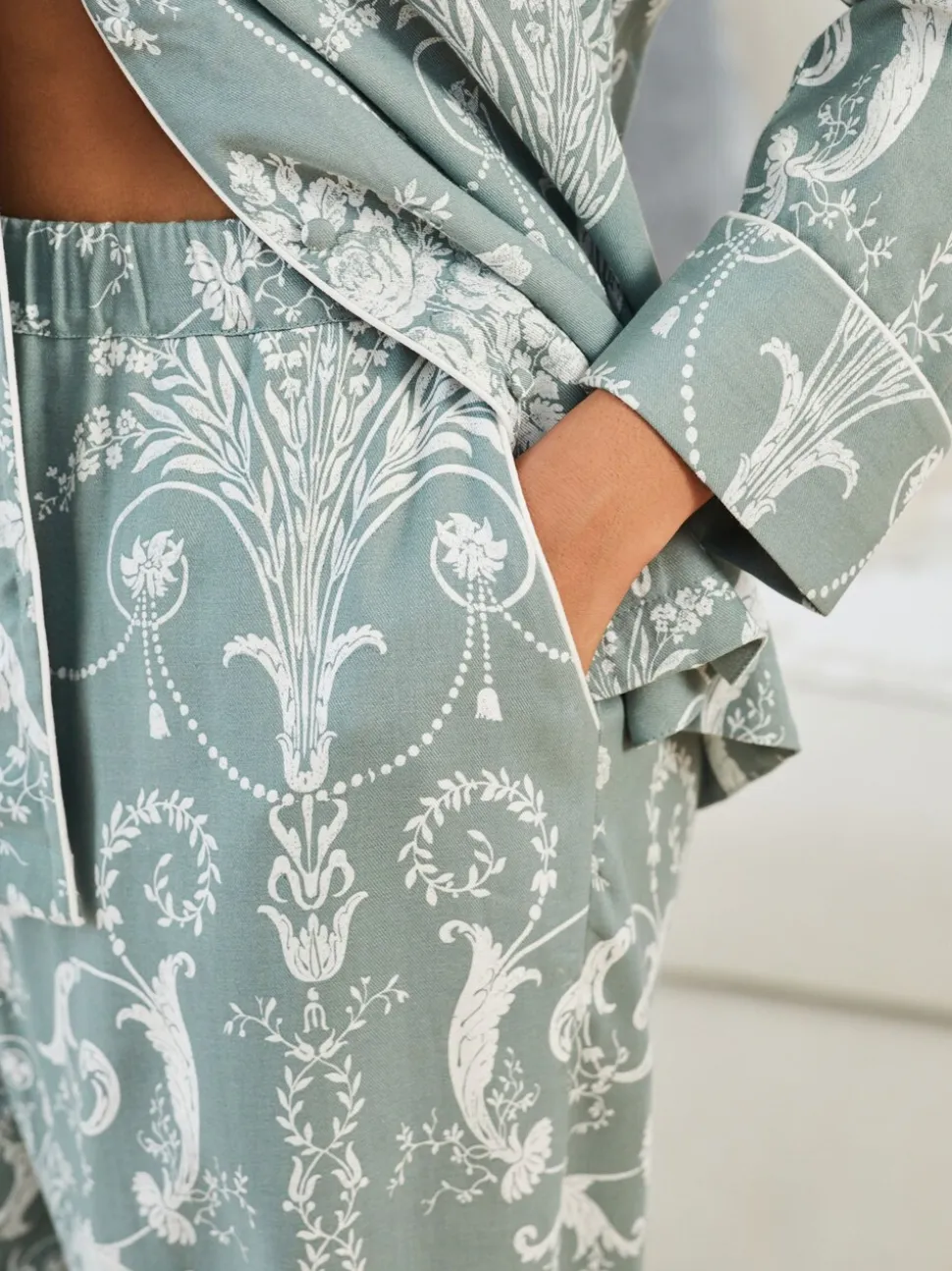 Groen - Laura Ashley Josette pyjama met knopen