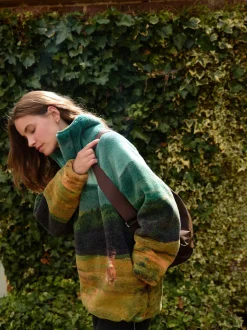 Groene boslandschapscène - Borg fleece top met print
