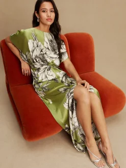 Groen/ecru - Textured Satin Short Sleeve Twist Front Midi Dress