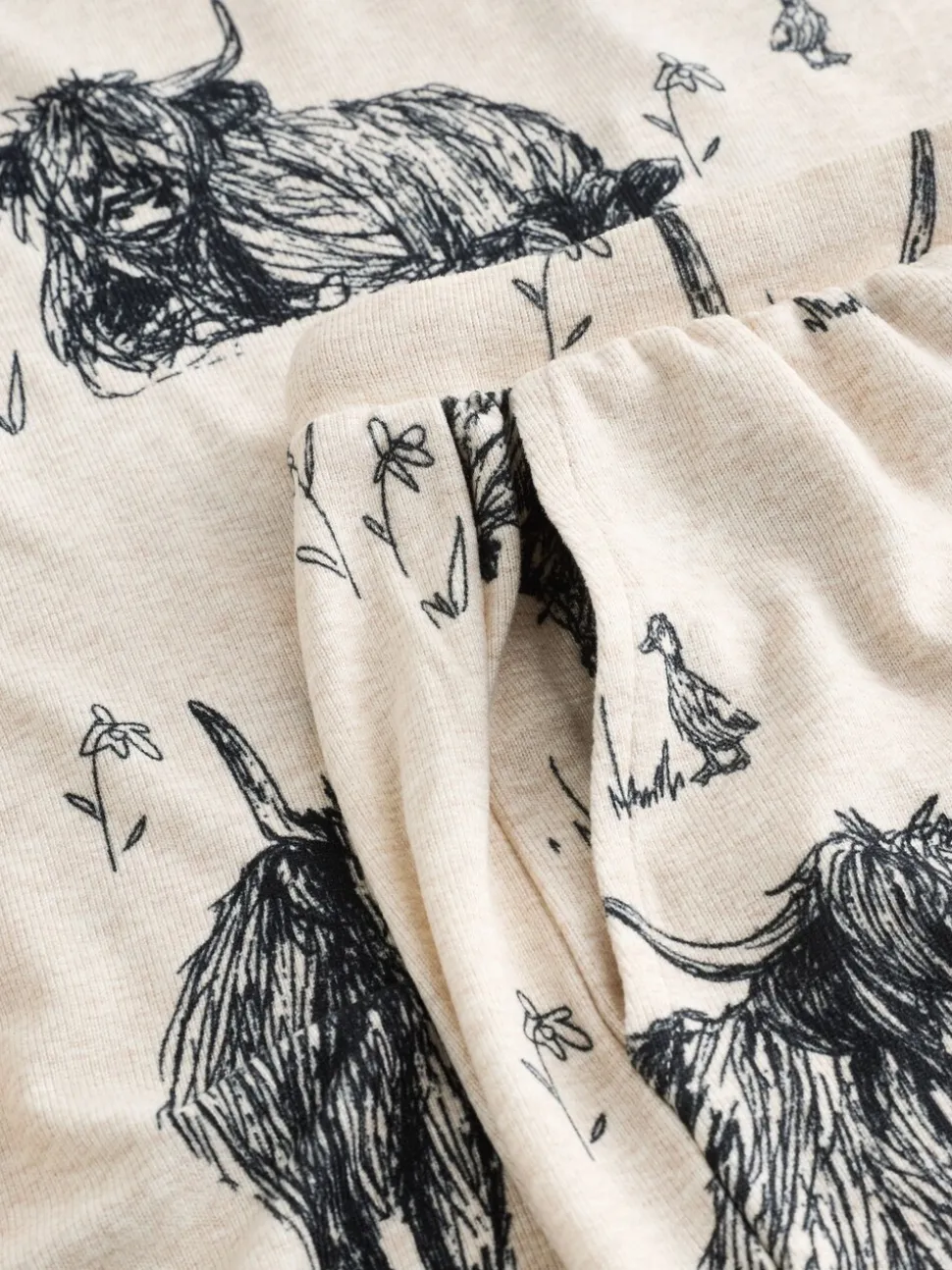 Havermout Hamish The Highland Cow - Behaaglijke korte pyjamaset
