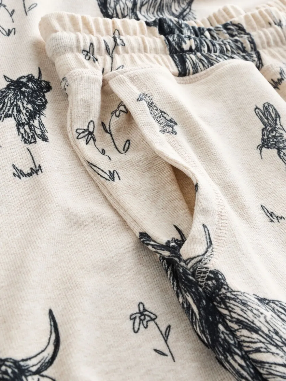 Havermout Hamish The Highland Cow - Behaaglijke pyjama met lange mouwen