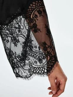 Hunkemöller zwarte satijnen badjas met kant