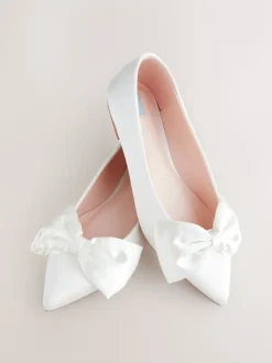 Ivoor - Forever Comfort® bruidsballerina's met strik en puntige neus