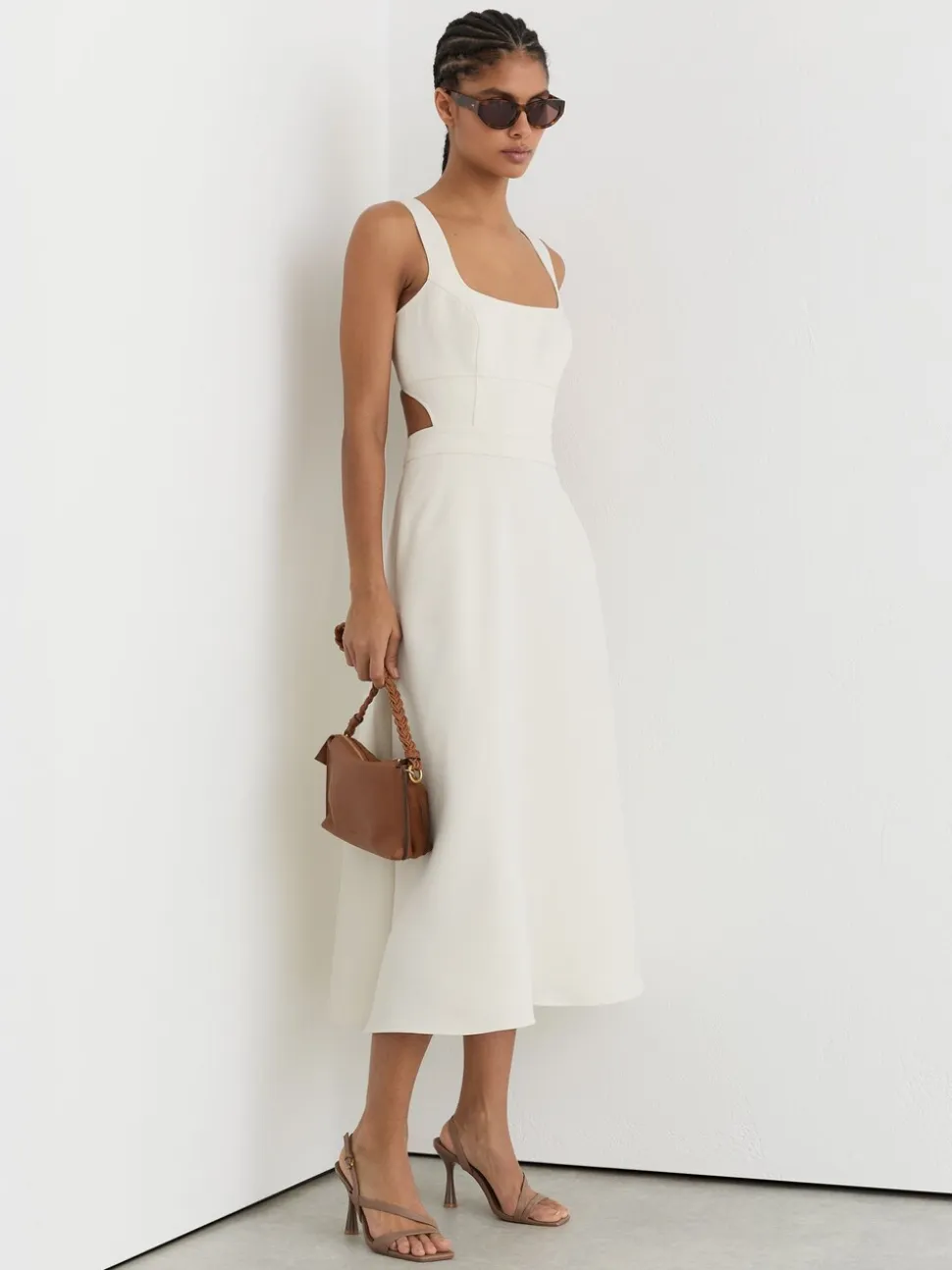 Ivoor - Reiss Dina Waisted Cut-Out Twill Midi Dress
