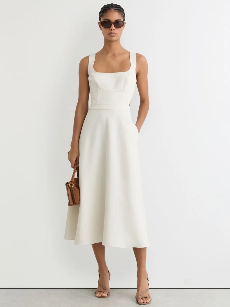 Ivoor - Reiss Dina Waisted Cut-Out Twill Midi Dress