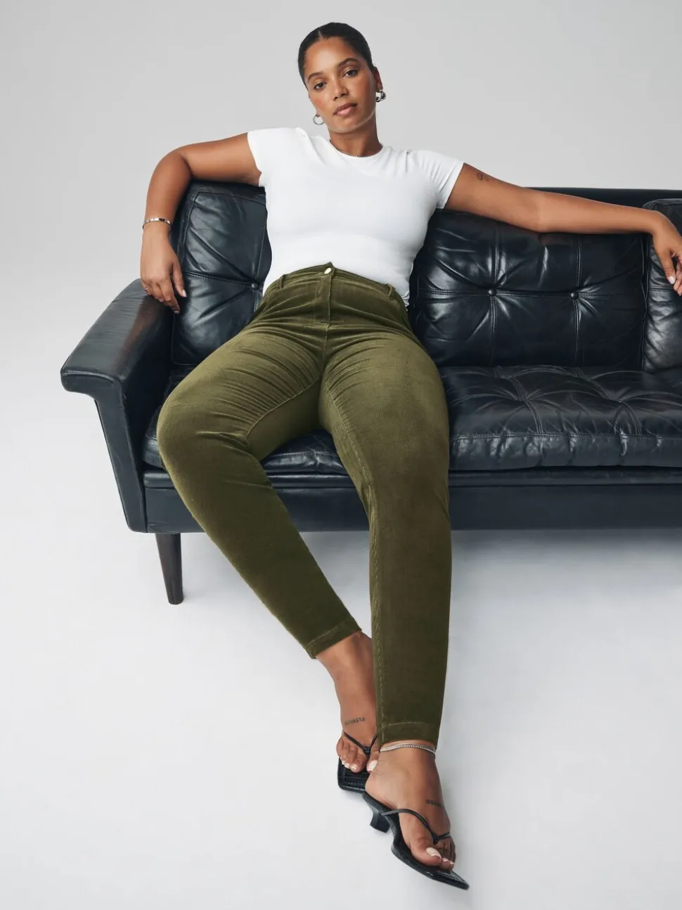 Kakigroen - Cord Skinny Hourglass Trousers