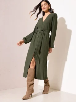 Kakigroen - Friends Like These - Getextureerde midi-jurk met lange mouwen, strikceintuur en knoopsluiting