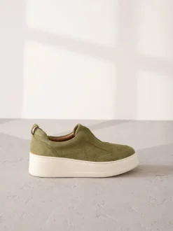 Kakigroen - Signature leren sneakers met dikke plateauzolen en sleehak
