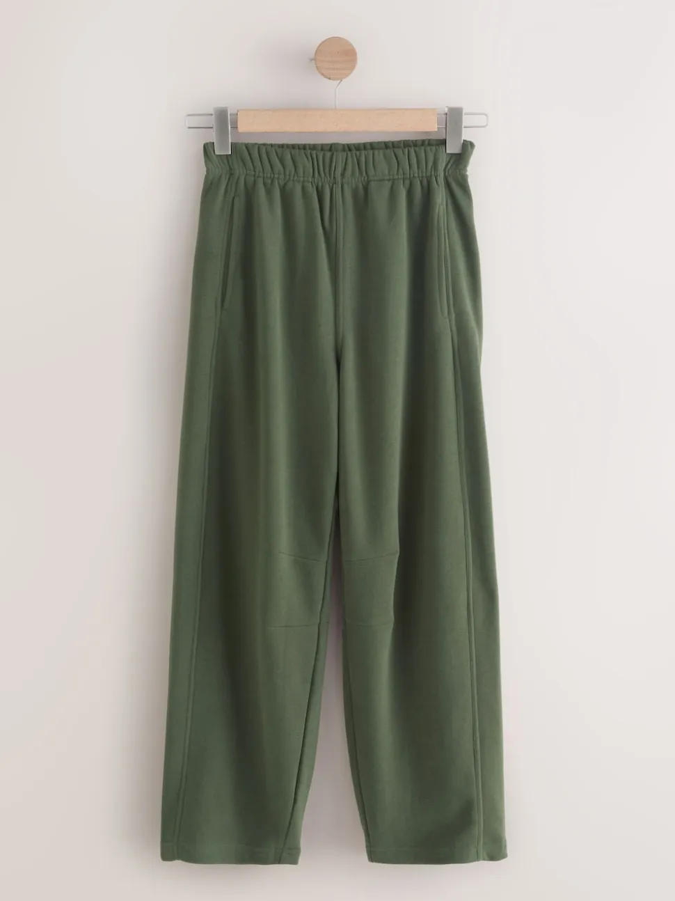 Kakigroen - Superzachte Peached Essentials Cocoon joggingbroeken met barrel pijpen