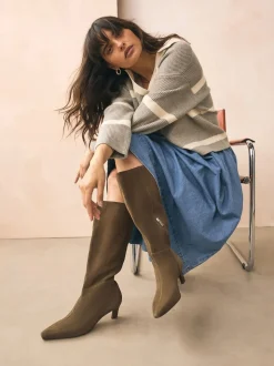 Kakigroen suède - Forever Comfort® Knee High Chisel Toe Heeled Boots