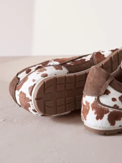 Koeienprint - Slim Premium Leren Trainers met Vetersluiting