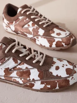 Koeienprint - Slim Premium Leren Trainers met Vetersluiting