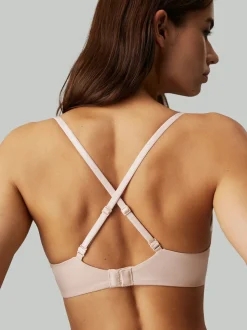 Licht beige - Calvin Klein - Verleidelijke comfortabel licht liftende demi-beha