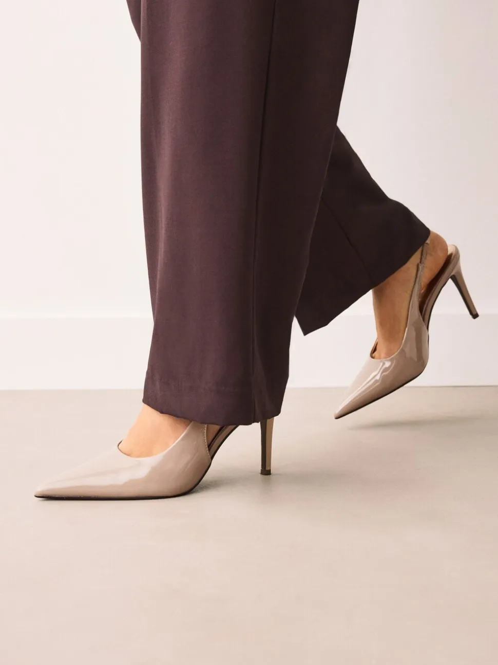 Licht beige - Forever Comfort® puntige schoenen met hielbandje