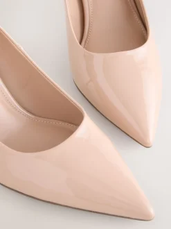 Licht beige - Forever Comfort® Point Toe Court Heels