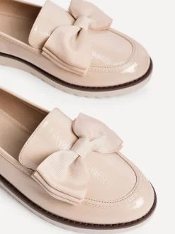 Licht beige - Linzi Cathy loafers met plateauzool en grote strik