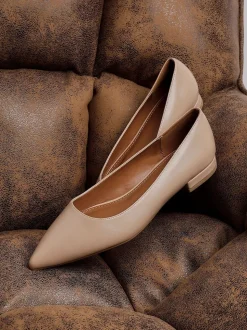 Licht beige - Linzi Orian Pointed Toe Ballet Flats